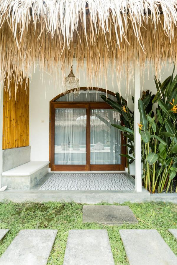 Suku Lifestyle Hotel & Villas Selong Belanak Ngoại thất bức ảnh