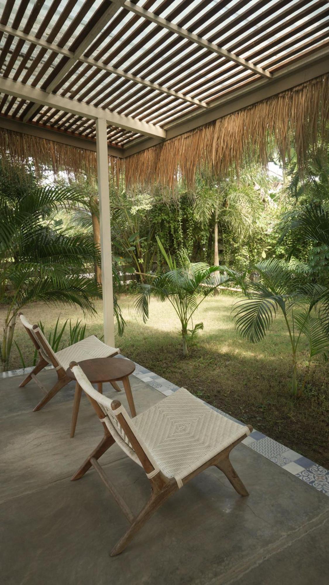 Suku Lifestyle Hotel & Villas Selong Belanak Ngoại thất bức ảnh
